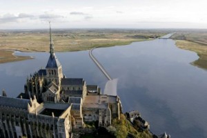 nouveau-pont-mont-st-michel-1